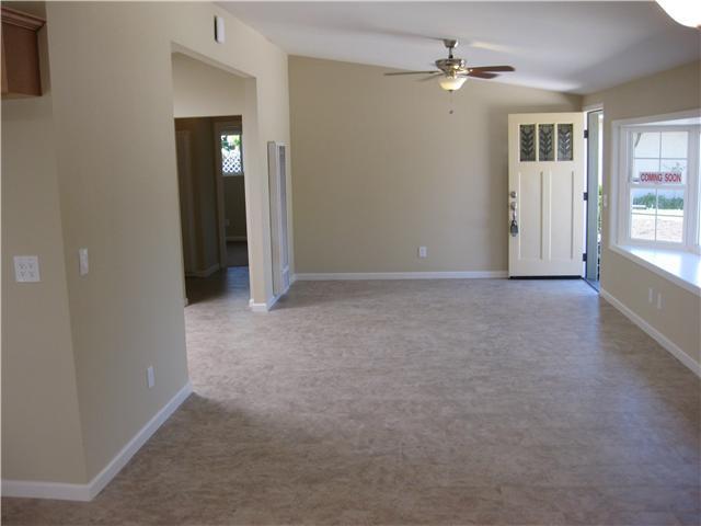 12543 Taunt Road Poway, CA 92064 - Photo 4 of 22 Come decorate this one!