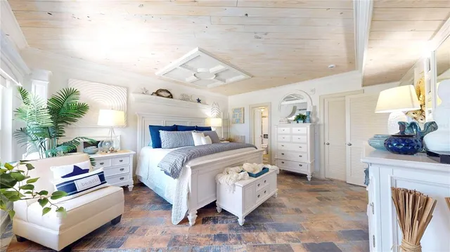 $4,800 | 4950 Gulf Boulevard, Unit 408, St. Pete Beach, FL 33706