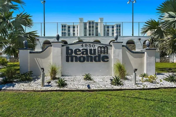 $4,800 | 4950 Gulf Boulevard, Unit 408, St. Pete Beach, FL 33706