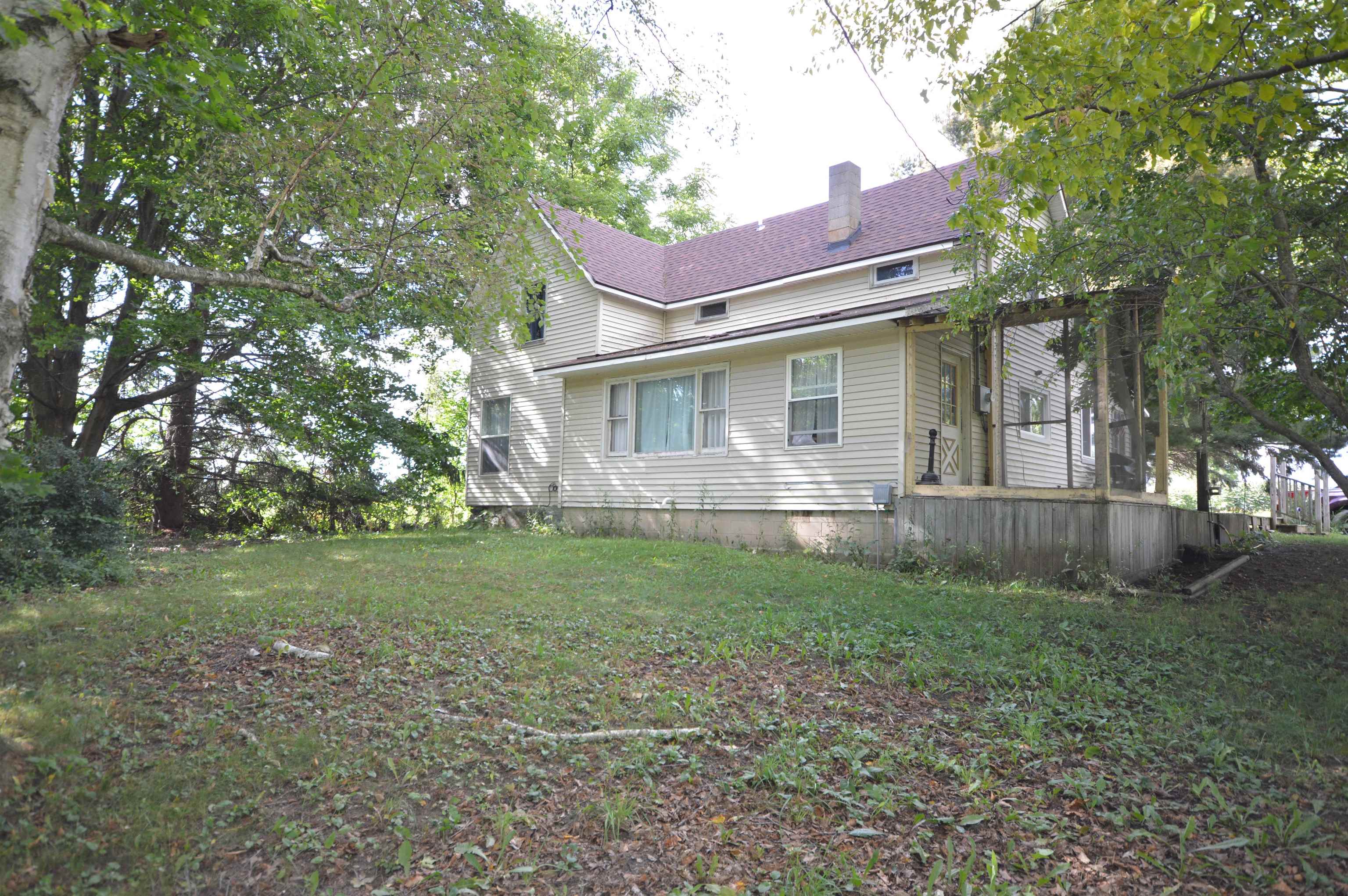 6830 Youker Road Grawn, MI 49637 - Photo 2 of 30