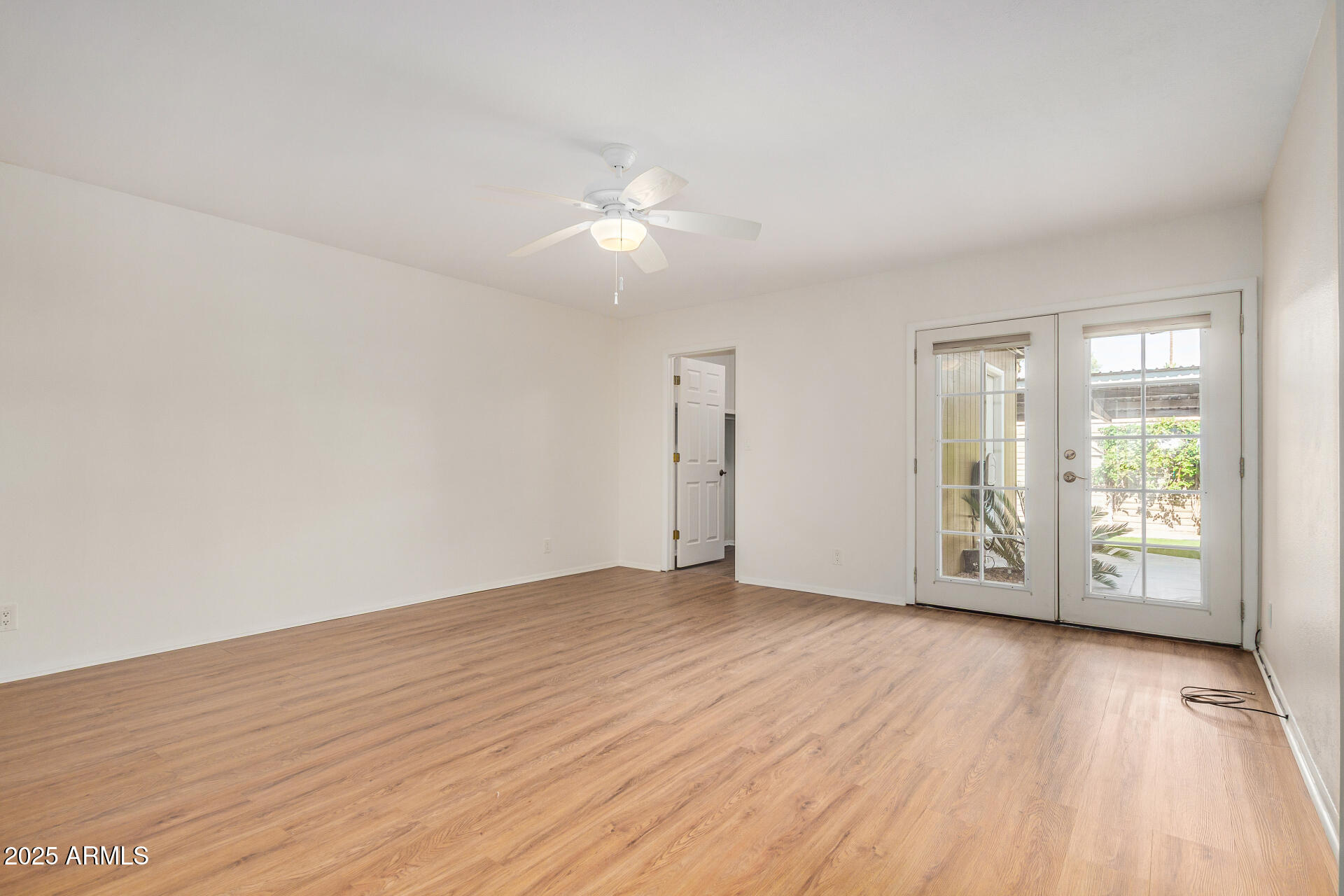 3738 East Montecito Avenue Phoenix, AZ 85018 - Photo 20 of 51 Primary Bedroom