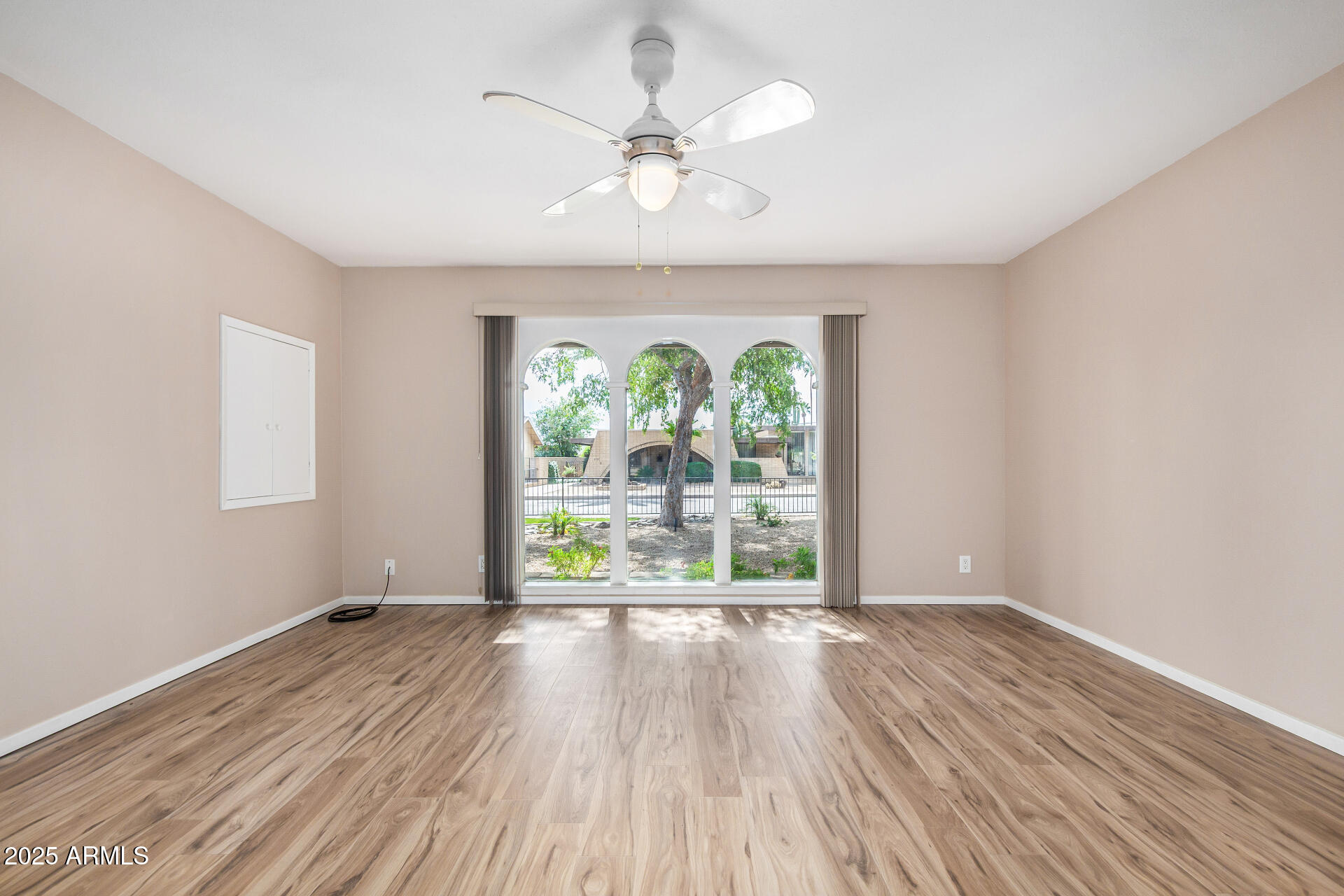 3738 East Montecito Avenue Phoenix, AZ 85018 - Photo 27 of 51 Bedroom 2