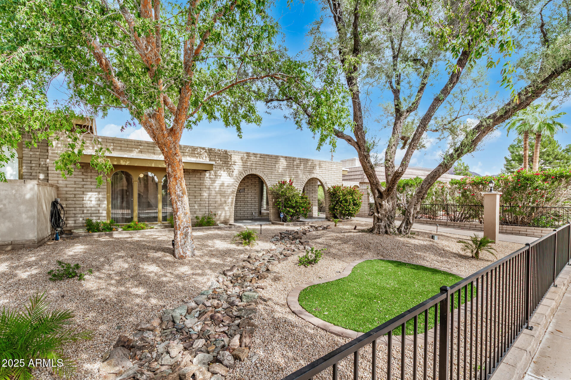 3738 East Montecito Avenue Phoenix, AZ 85018 - Photo 3 of 51 Curb appeal