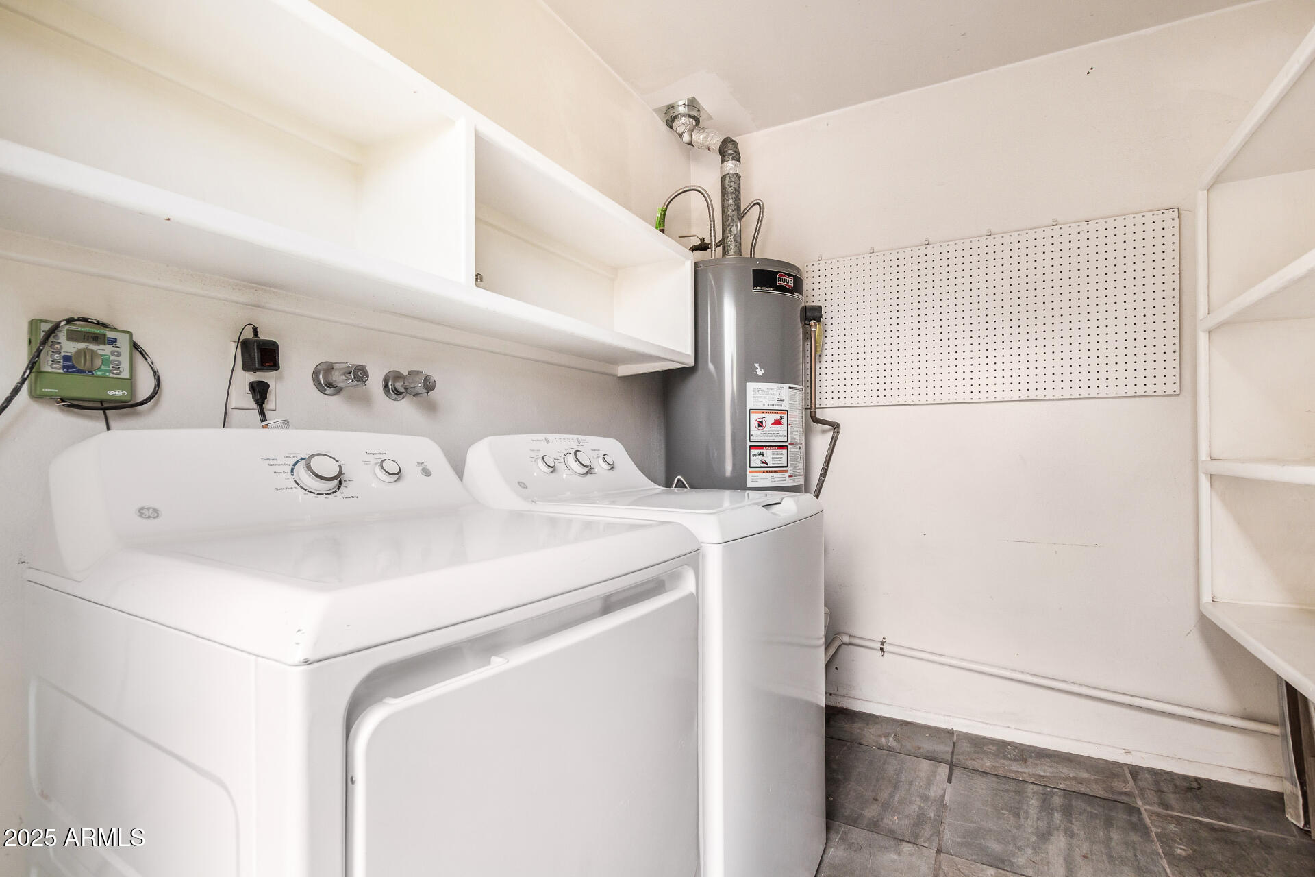 3738 East Montecito Avenue Phoenix, AZ 85018 - Photo 32 of 51 Inside Laundry Room