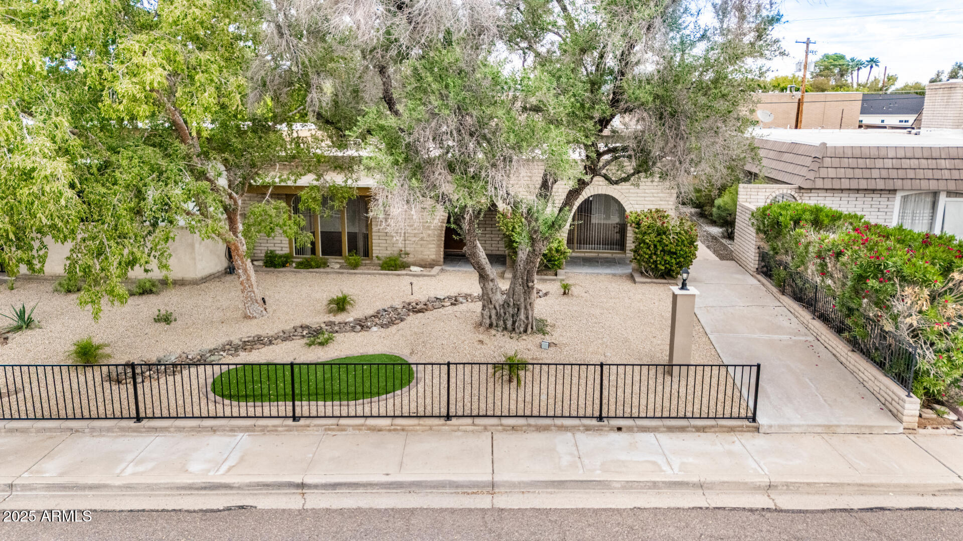 3738 East Montecito Avenue Phoenix, AZ 85018 - Photo 40 of 51 Exterior