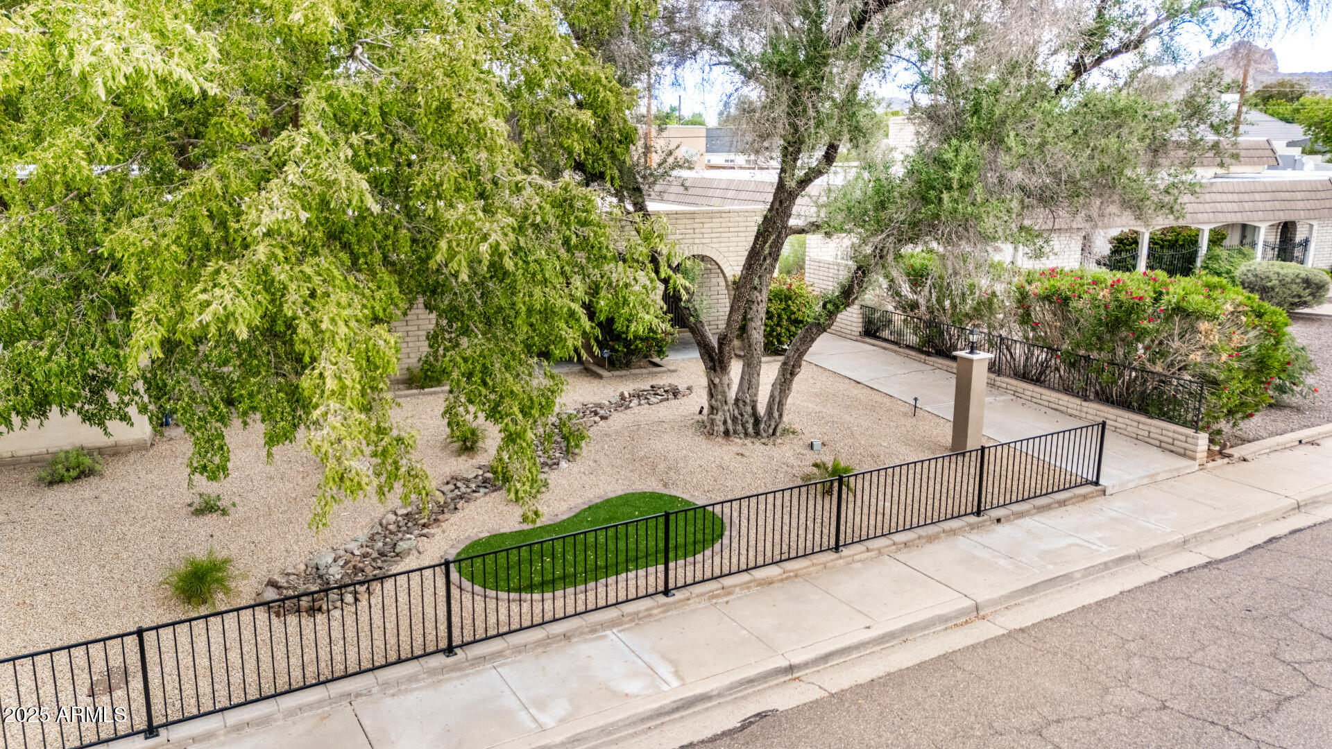 3738 East Montecito Avenue Phoenix, AZ 85018 - Photo 41 of 51 40 - Montecito