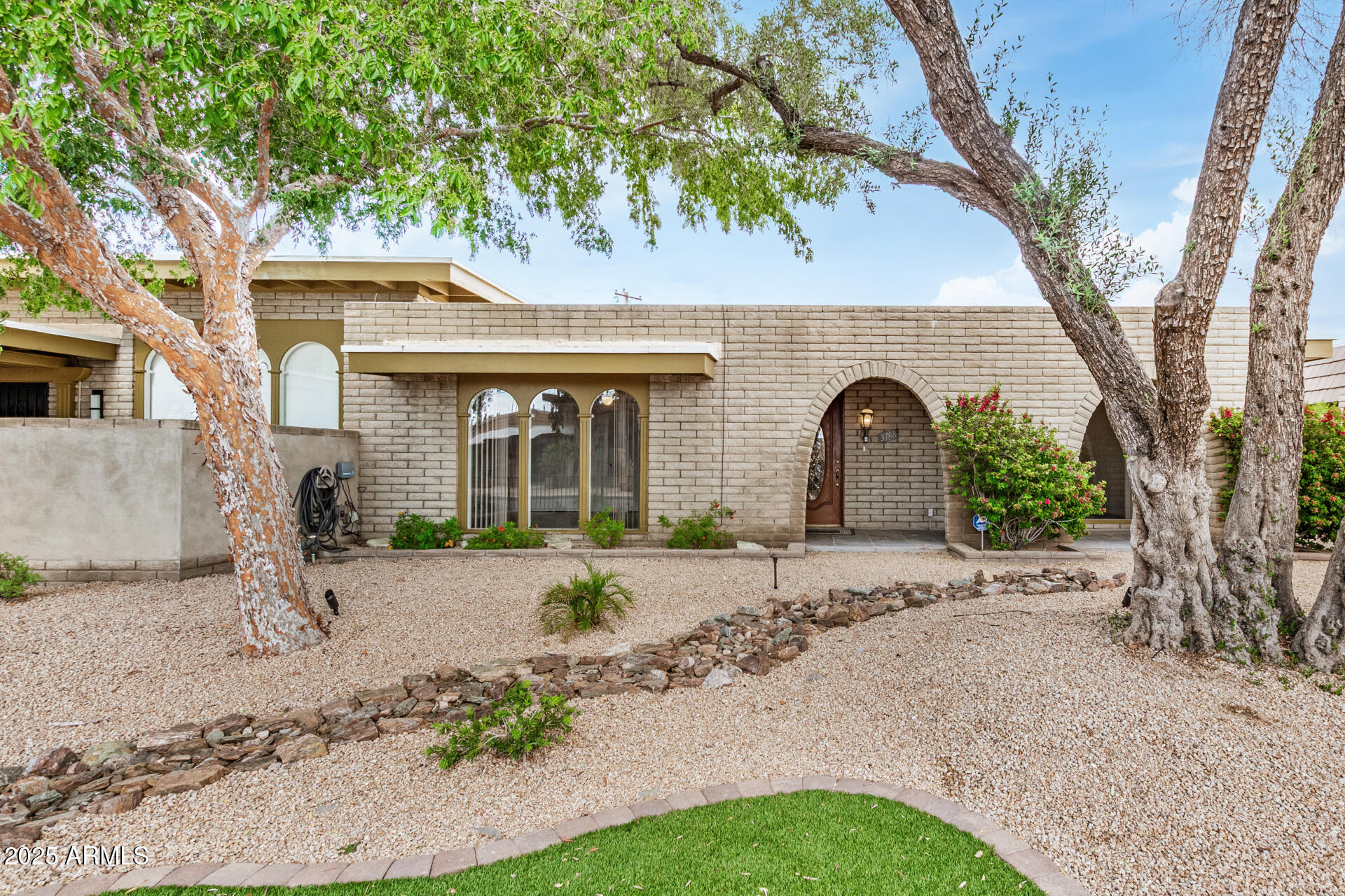 3738 East Montecito Avenue Phoenix, AZ 85018 - Photo 6 of 51 Exterior