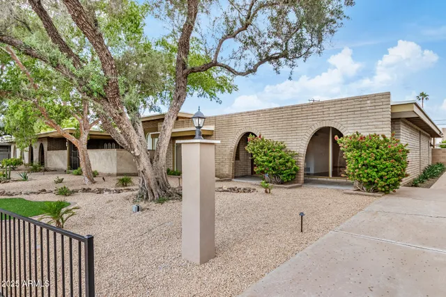$649,000 | 3738 East Montecito Avenue, Phoenix, AZ 85018