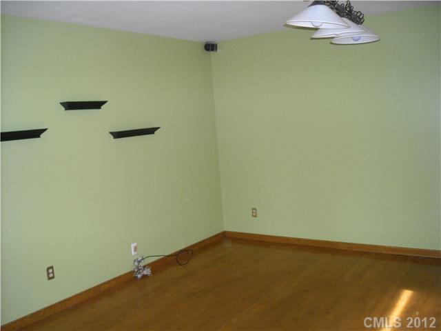 4343 Colebrook Road Charlotte, NC 28215 - Photo 2 of 8 Gallery Image 2