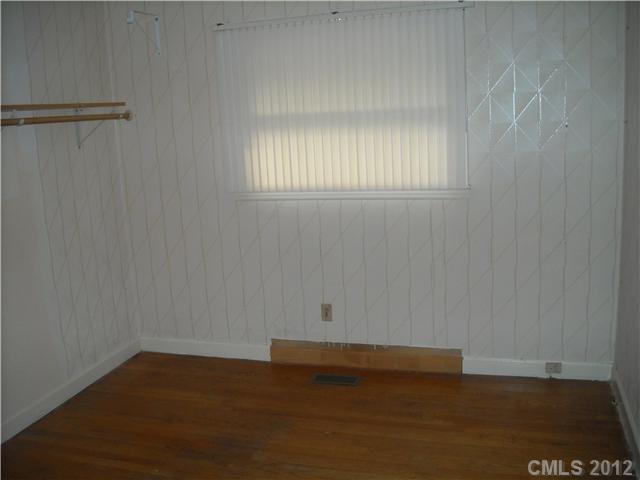 4343 Colebrook Road Charlotte, NC 28215 - Photo 7 of 8 Gallery Image 7