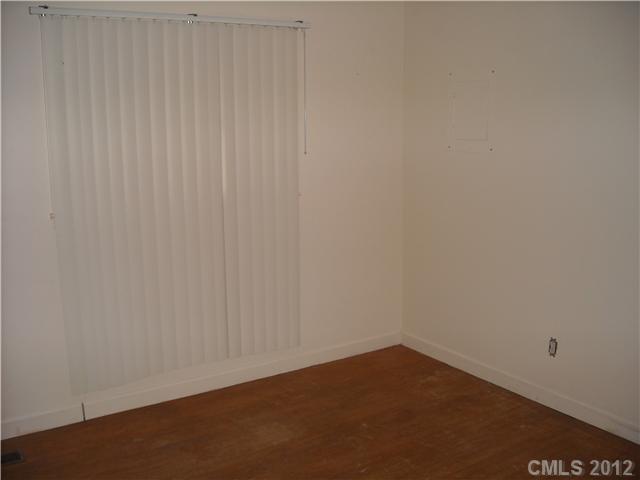 4343 Colebrook Road Charlotte, NC 28215 - Photo 8 of 8 Gallery Image 8