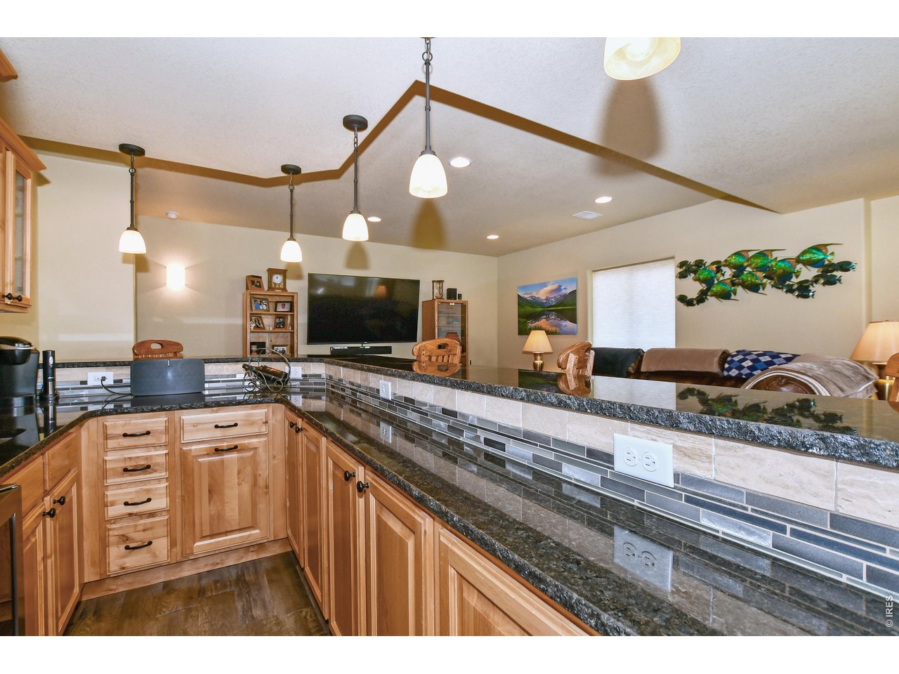 6201 West 13th St Road Greeley, CO 80634 - Photo 36 of 50 Custom Wet Bar with Granite Tops