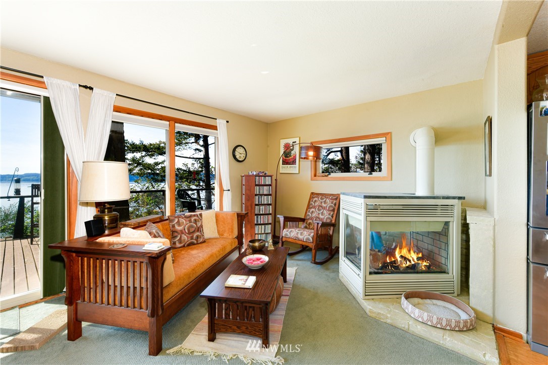 18328 Capet Zalsiluce Road La Conner, WA 98257 - Photo 4 of 40 Gallery Image 4