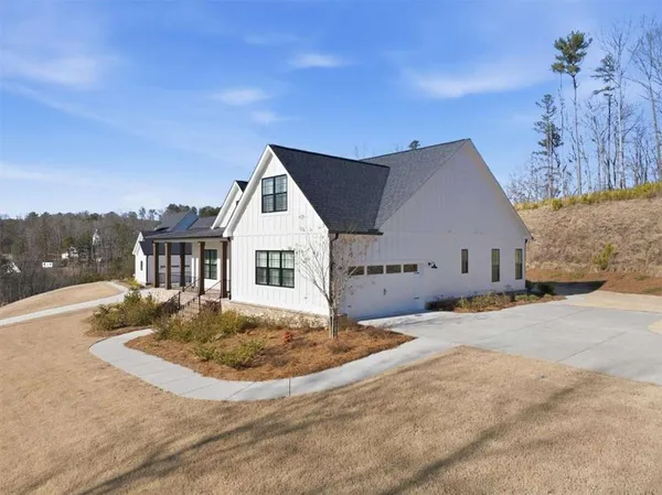 $722,900 | 300 Oxford Road, Ball Ground, GA 30107