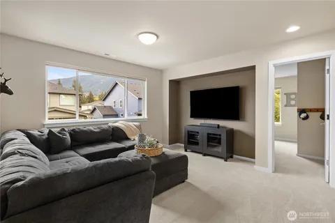 $1,325,000 | 1113 Gaines Avenue Southeast, North Bend, WA 98045
