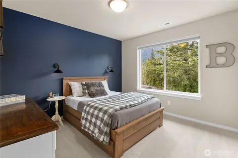 $1,325,000 | 1113 Gaines Avenue Southeast, North Bend, WA 98045