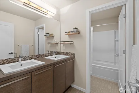 $1,325,000 | 1113 Gaines Avenue Southeast, North Bend, WA 98045