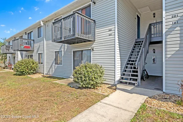 $1,350 | 451 Mercury Avenue Southeast, Unit 102, Palm Bay, FL 32909