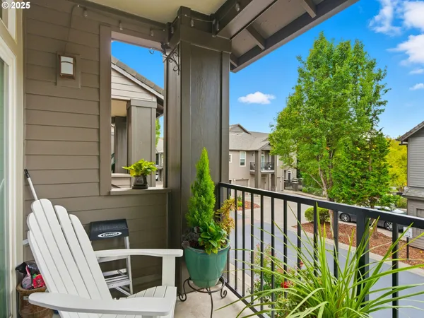 $390,000 | 640 Springtree Lane, West Linn, OR 97068