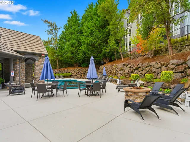 a view of outdoor space