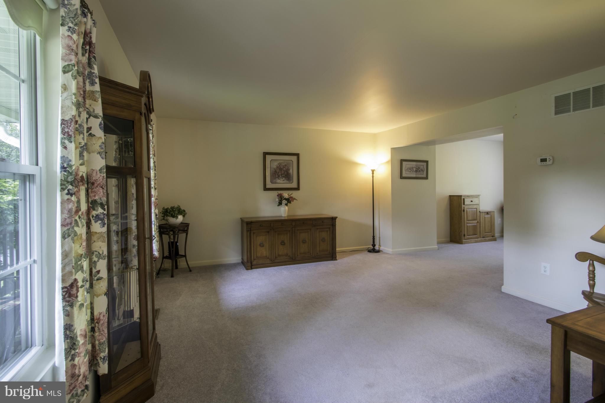 7801 Locust Wood Road Severn, MD 21144 - Photo 16 of 27 Living Room