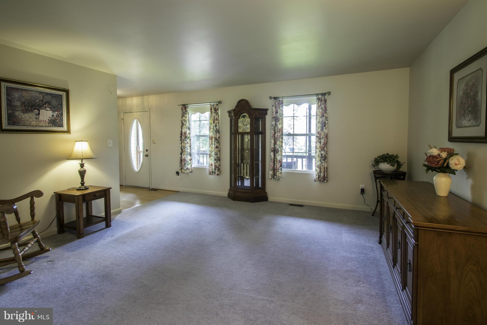 7801 Locust Wood Road Severn, MD 21144 - Photo 17 of 27 Living Room