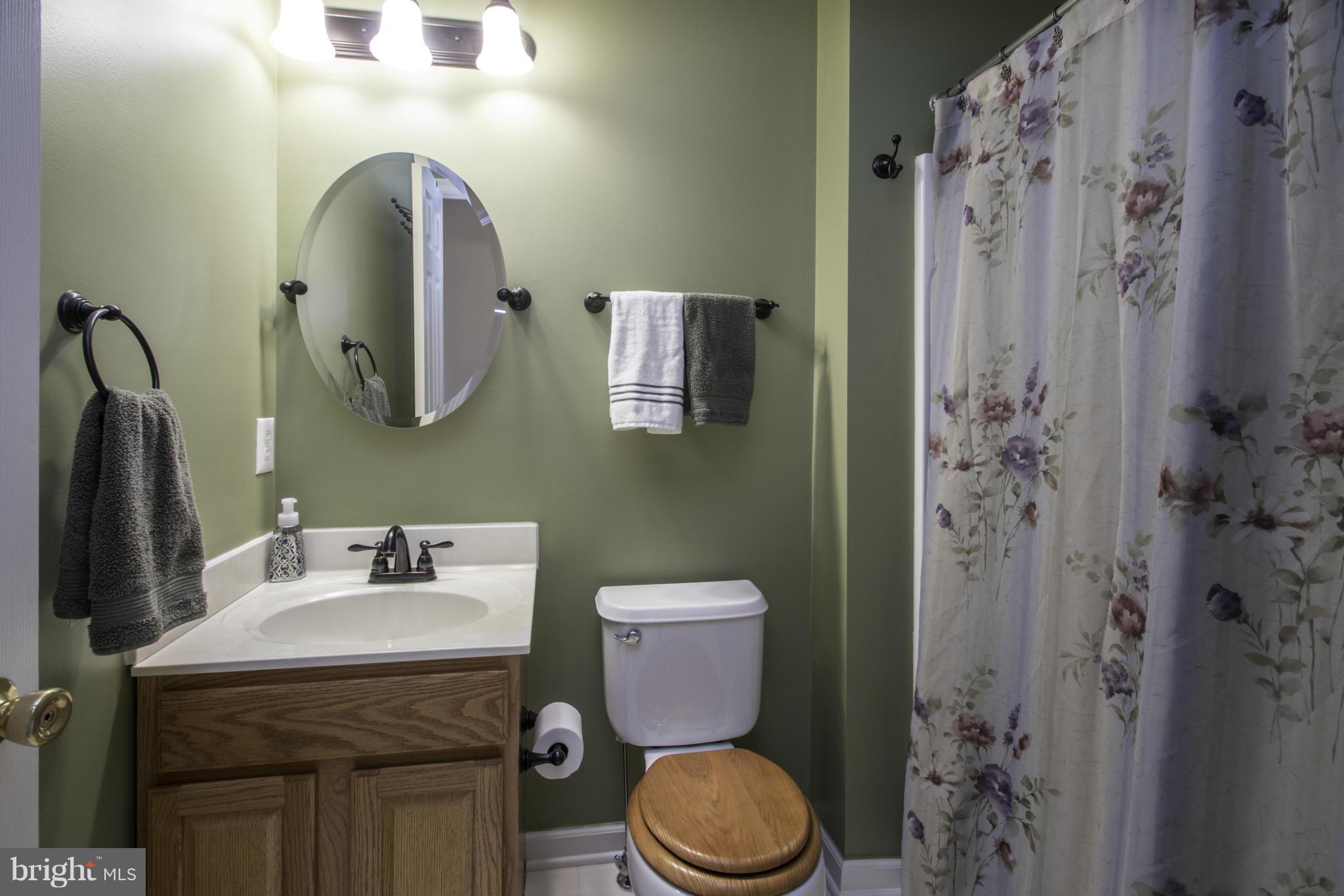7801 Locust Wood Road Severn, MD 21144 - Photo 24 of 27 Bath (Master)
