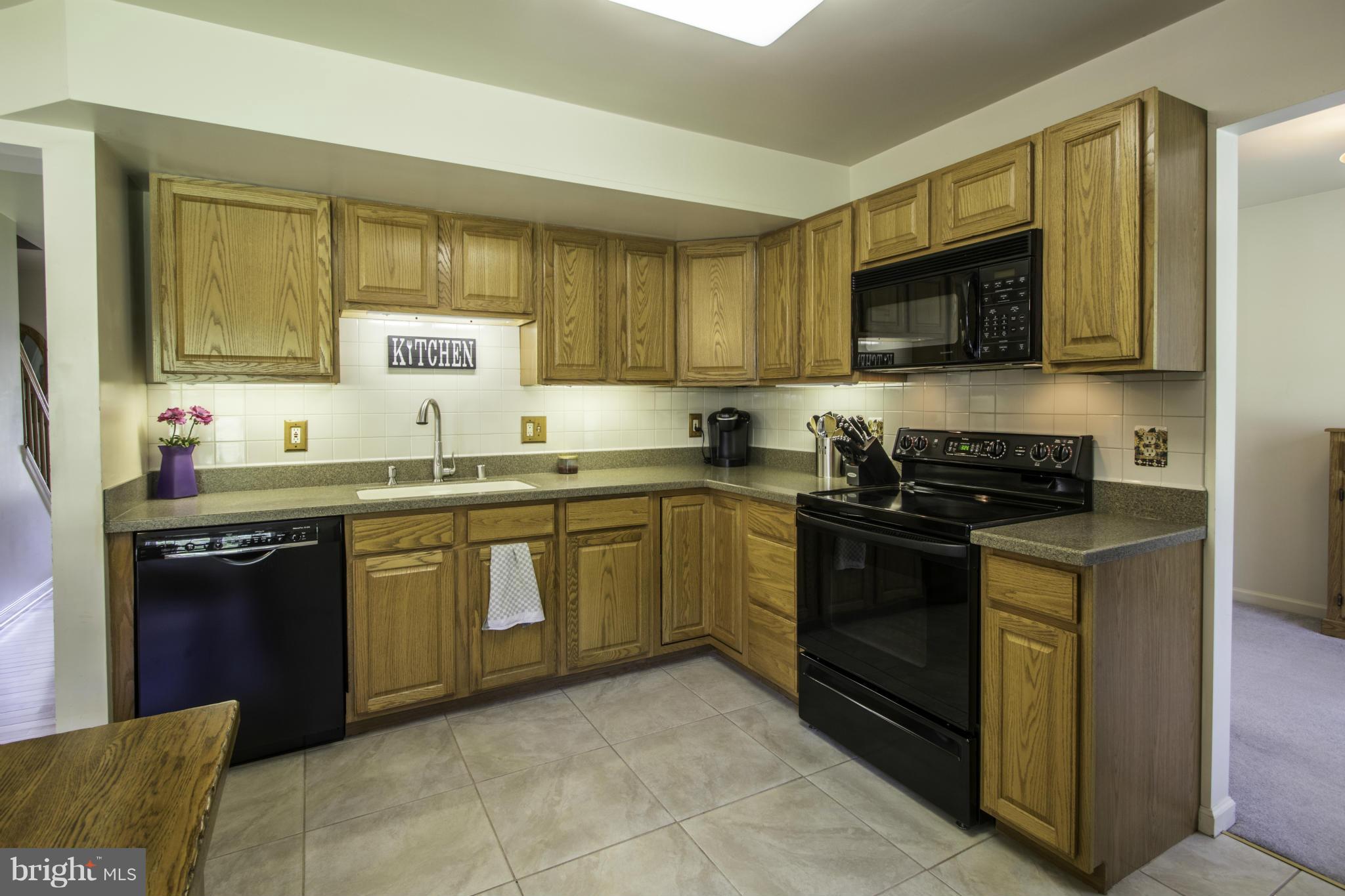 7801 Locust Wood Road Severn, MD 21144 - Photo 10 of 27 Kitchen