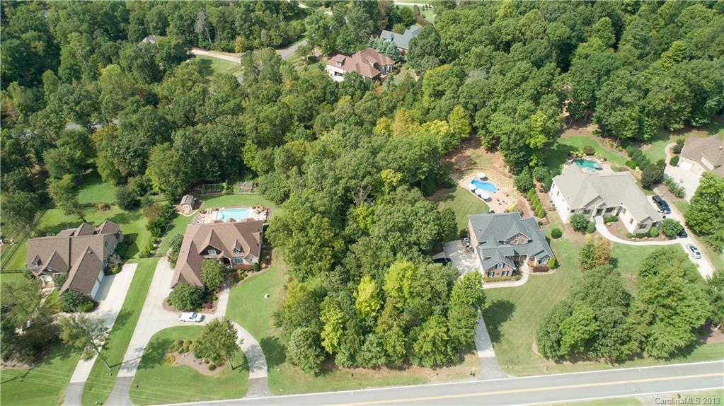 5653 Lake Wylie Road Clover, SC 29710 - Photo 11 of 14 Gallery Image 11