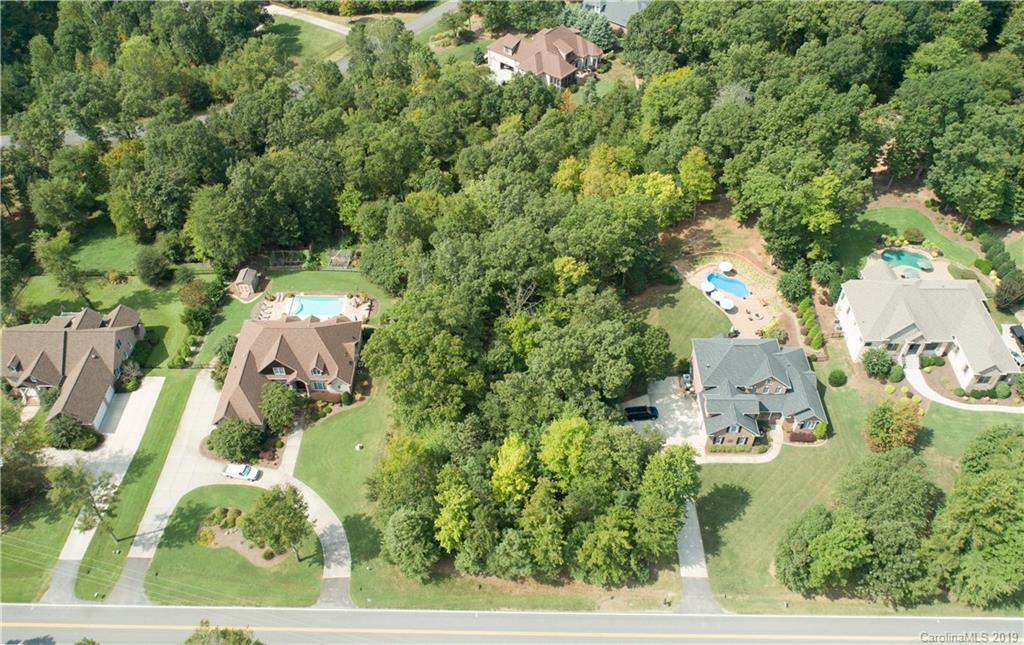 5653 Lake Wylie Road Clover, SC 29710 - Photo 12 of 14 Gallery Image 12
