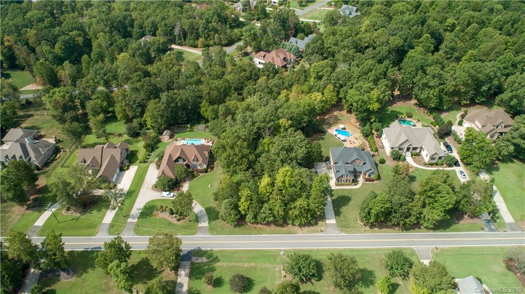 5653 Lake Wylie Road Clover, SC 29710 - Photo 13 of 14 Gallery Image 13
