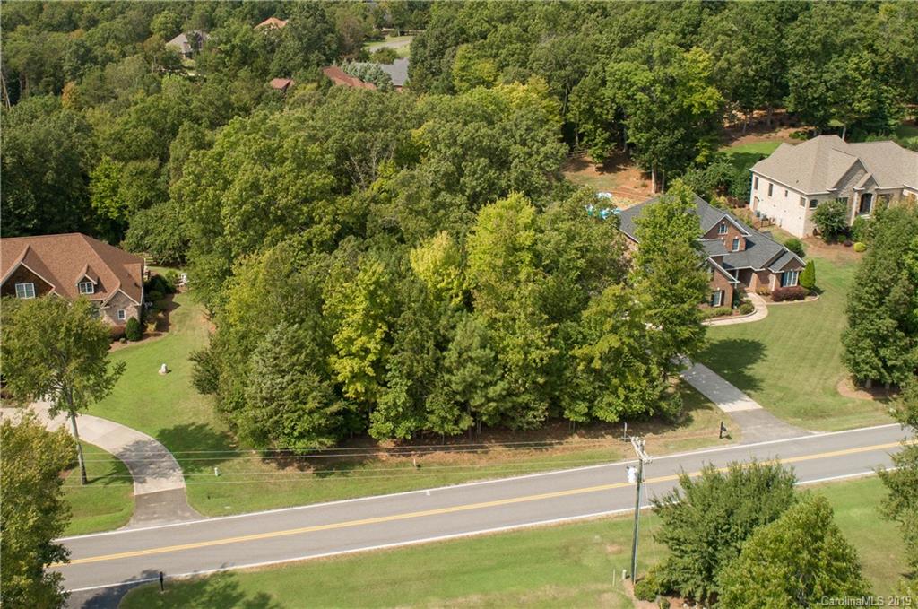 5653 Lake Wylie Road Clover, SC 29710 - Photo 6 of 14 Gallery Image 6