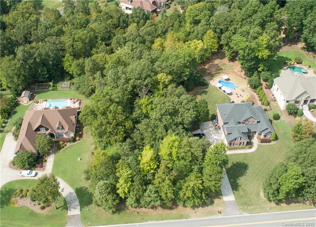5653 Lake Wylie Road Clover, SC 29710 - Photo 10 of 14 Gallery Image 10