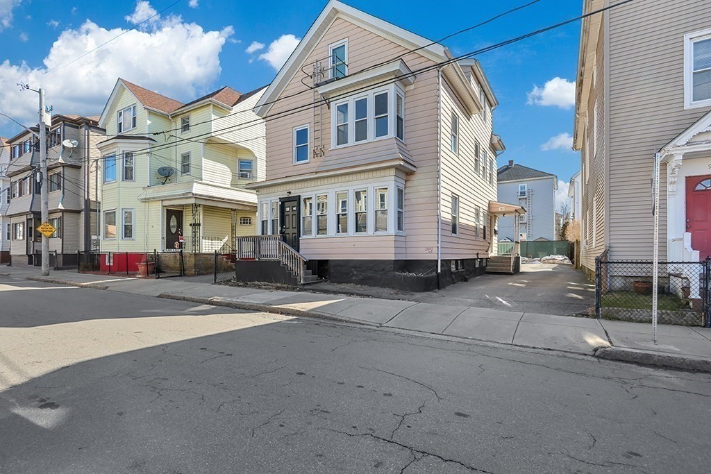 90 Quequechan Street Fall River, MA 02723 - Photo 2 of 41