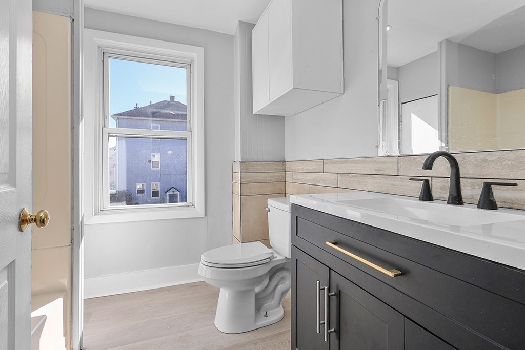 90 Quequechan Street Fall River, MA 02723 - Photo 26 of 41