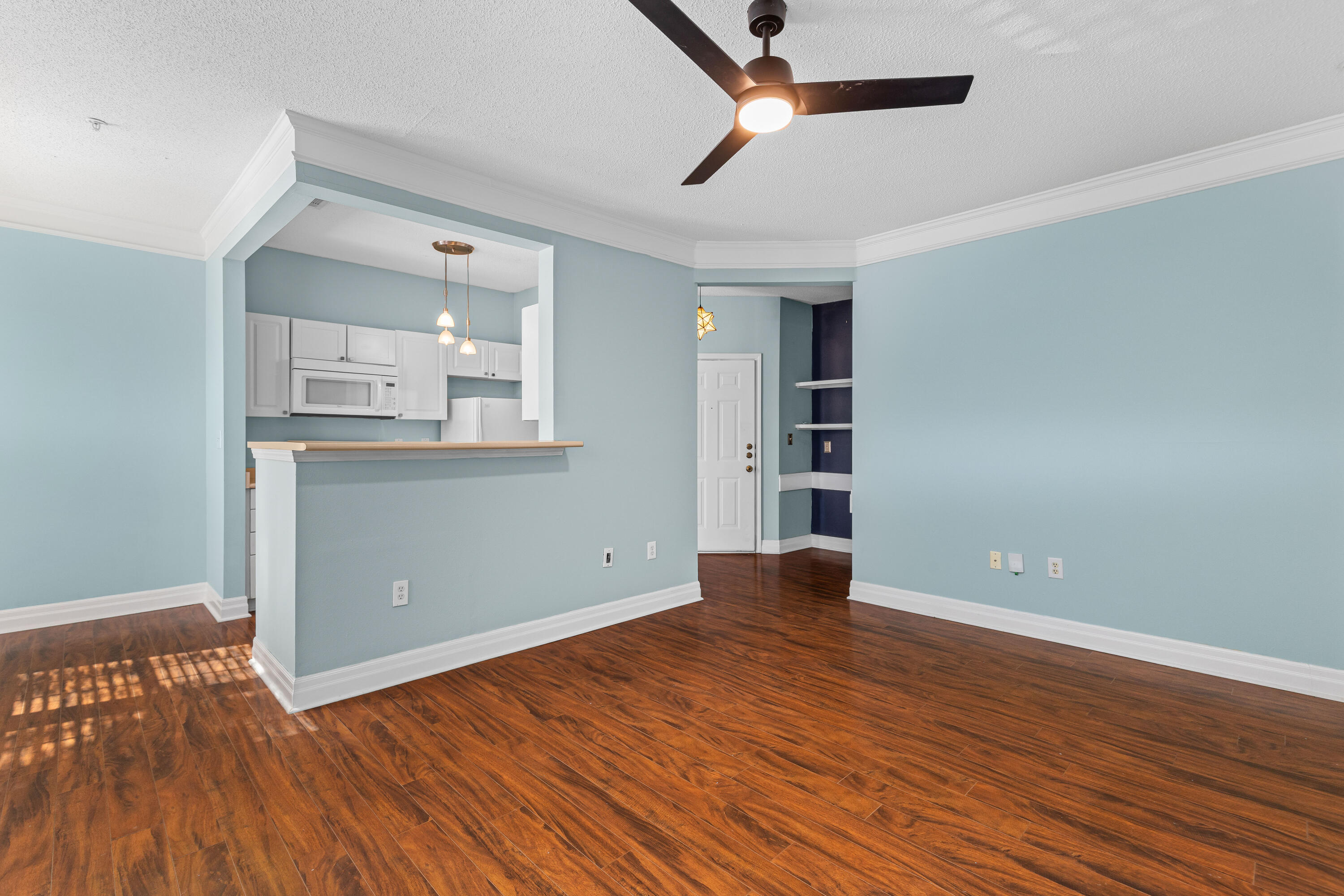 2322 Chatelain Way Mount Pleasant, SC 29464 - Photo 9 of 28 2322-Chatelain-6