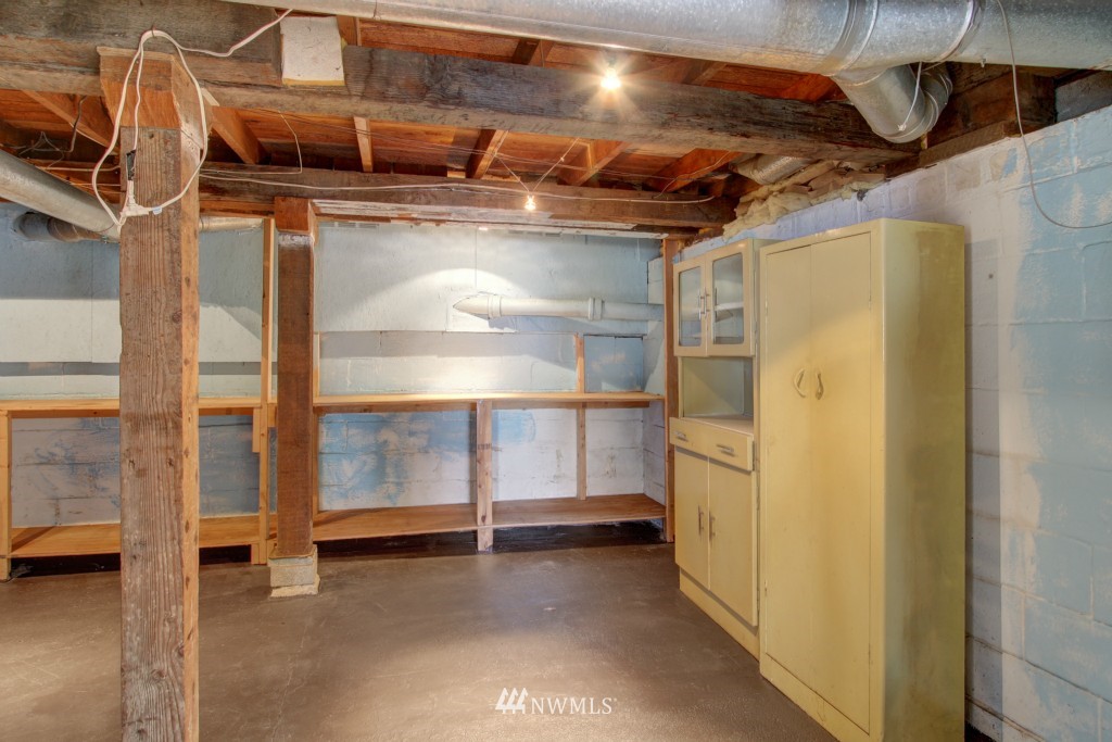 5205 Southwest Jacobsen Road Seattle, WA 98116 - Photo 14 of 17 Gallery Image 14
