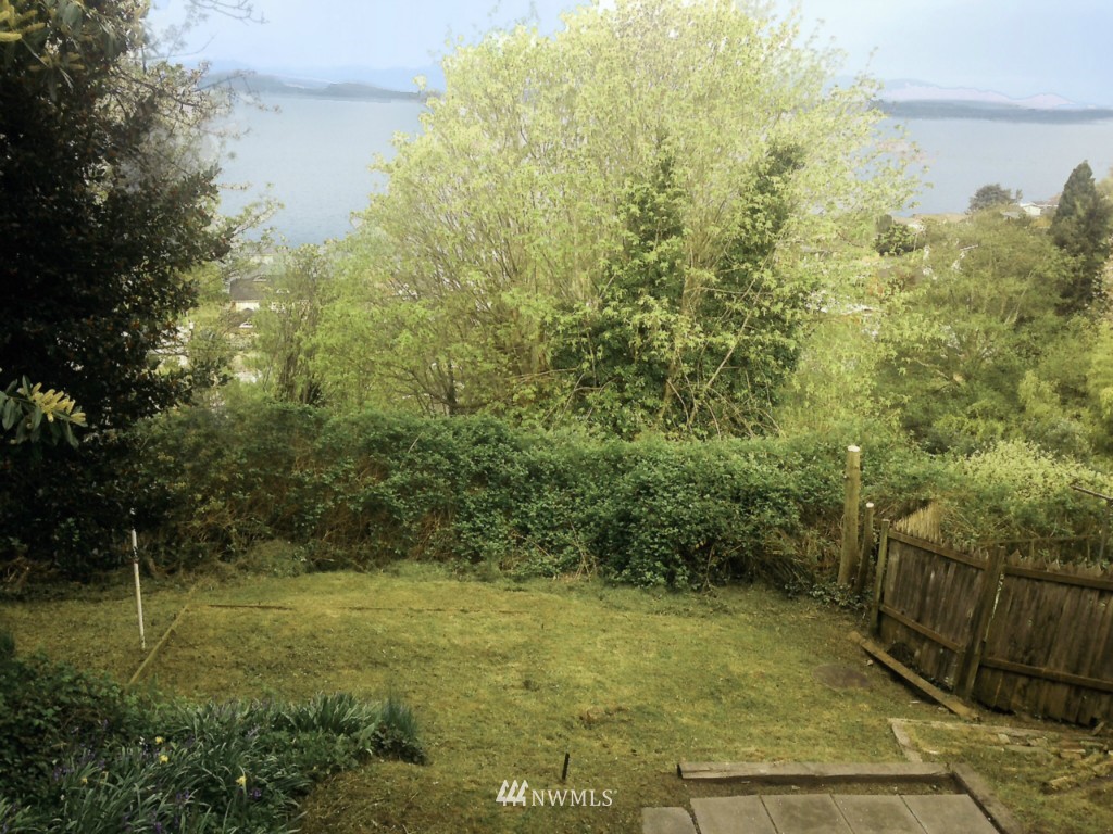 5205 Southwest Jacobsen Road Seattle, WA 98116 - Photo 16 of 17 Gallery Image 16