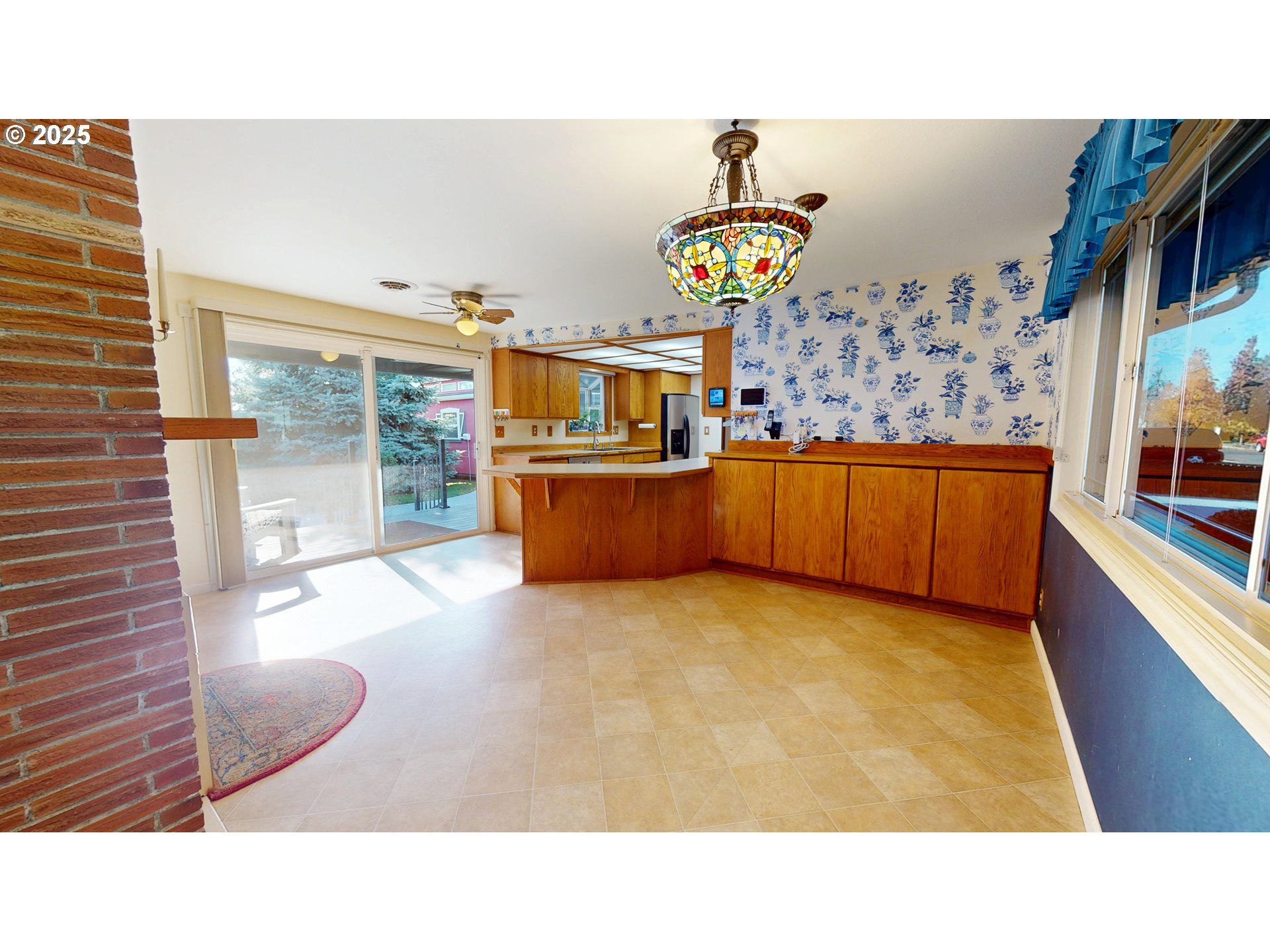 1671 T Street Springfield, OR 97477 - Photo 4 of 42