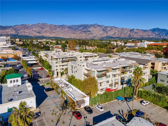 $1,797,797 | 920 Granite Drive, Unit 213, Pasadena, CA 91101