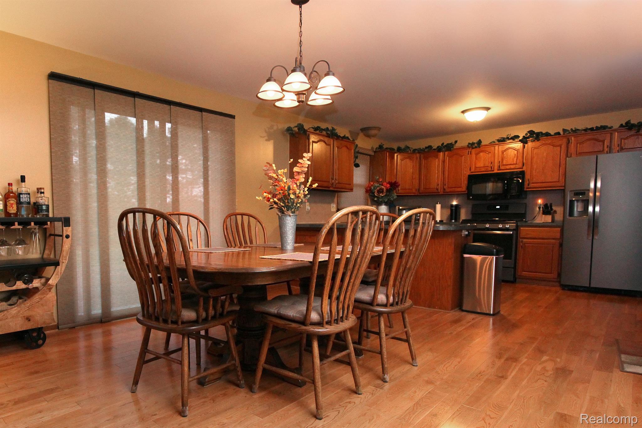 748 Sperry Road Allenton, MI 48002 - Photo 31 of 42 KitchenEatingArea