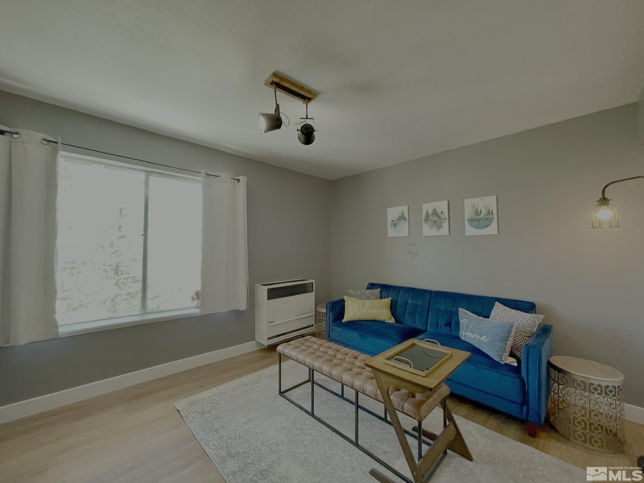 261 Quaking Aspen Lane, Unit B Stateline, NV 89449 - Photo 21 of 40 a living room with furniture
