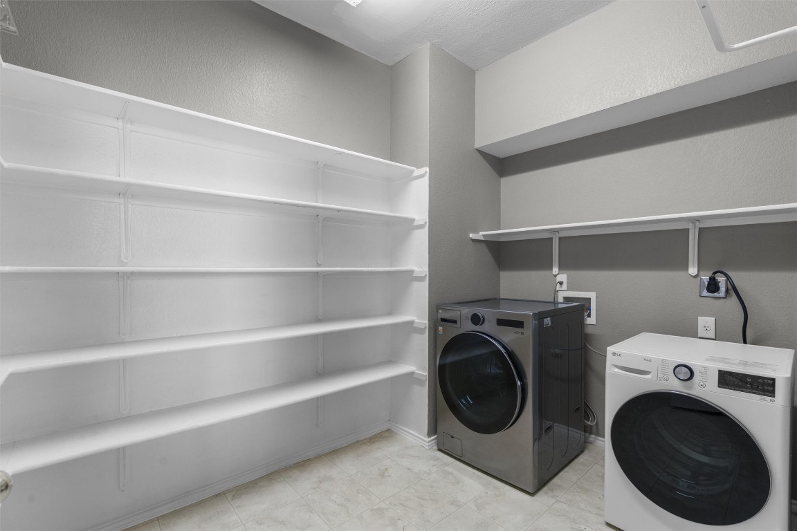 2012 Huxley Lane Round Rock, TX 78664 - Photo 11 of 28