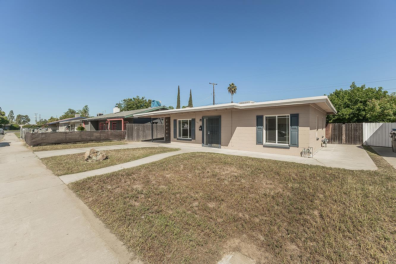 208 West Hampton Way Fresno, CA 93705 - Photo 39 of 40
