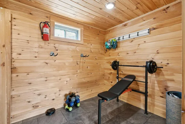 $999,900 | 42 Moose Hollow Lane, Brownfield, ME 04010