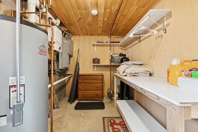 $999,900 | 42 Moose Hollow Lane, Brownfield, ME 04010