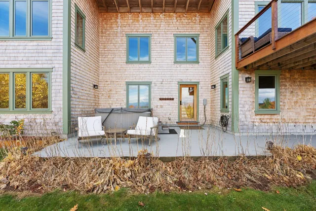 $999,900 | 42 Moose Hollow Lane, Brownfield, ME 04010