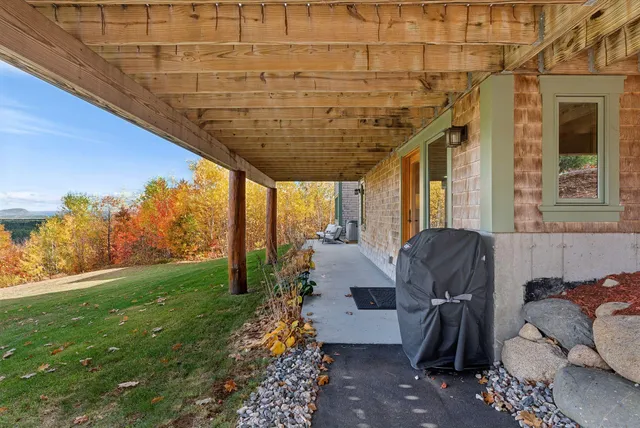 $999,900 | 42 Moose Hollow Lane, Brownfield, ME 04010