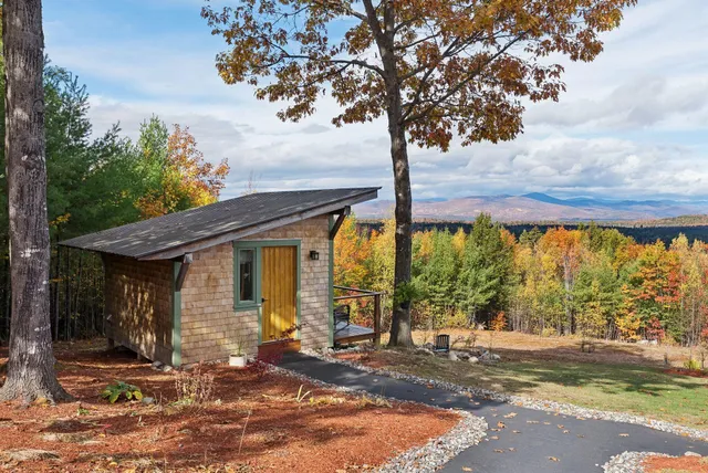 $999,900 | 42 Moose Hollow Lane, Brownfield, ME 04010