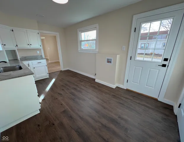 $147,700 | 1300 South K Street, Elwood, IN 46036